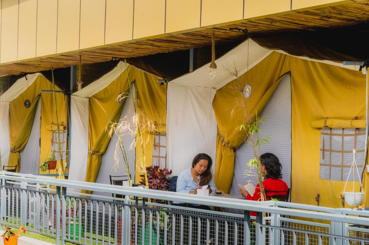Kalash Parkaze And Tent Inn Pokhara Extérieur photo