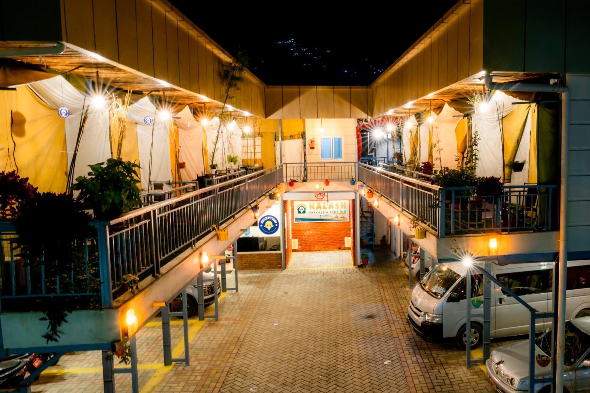 Kalash Parkaze And Tent Inn Pokhara Extérieur photo