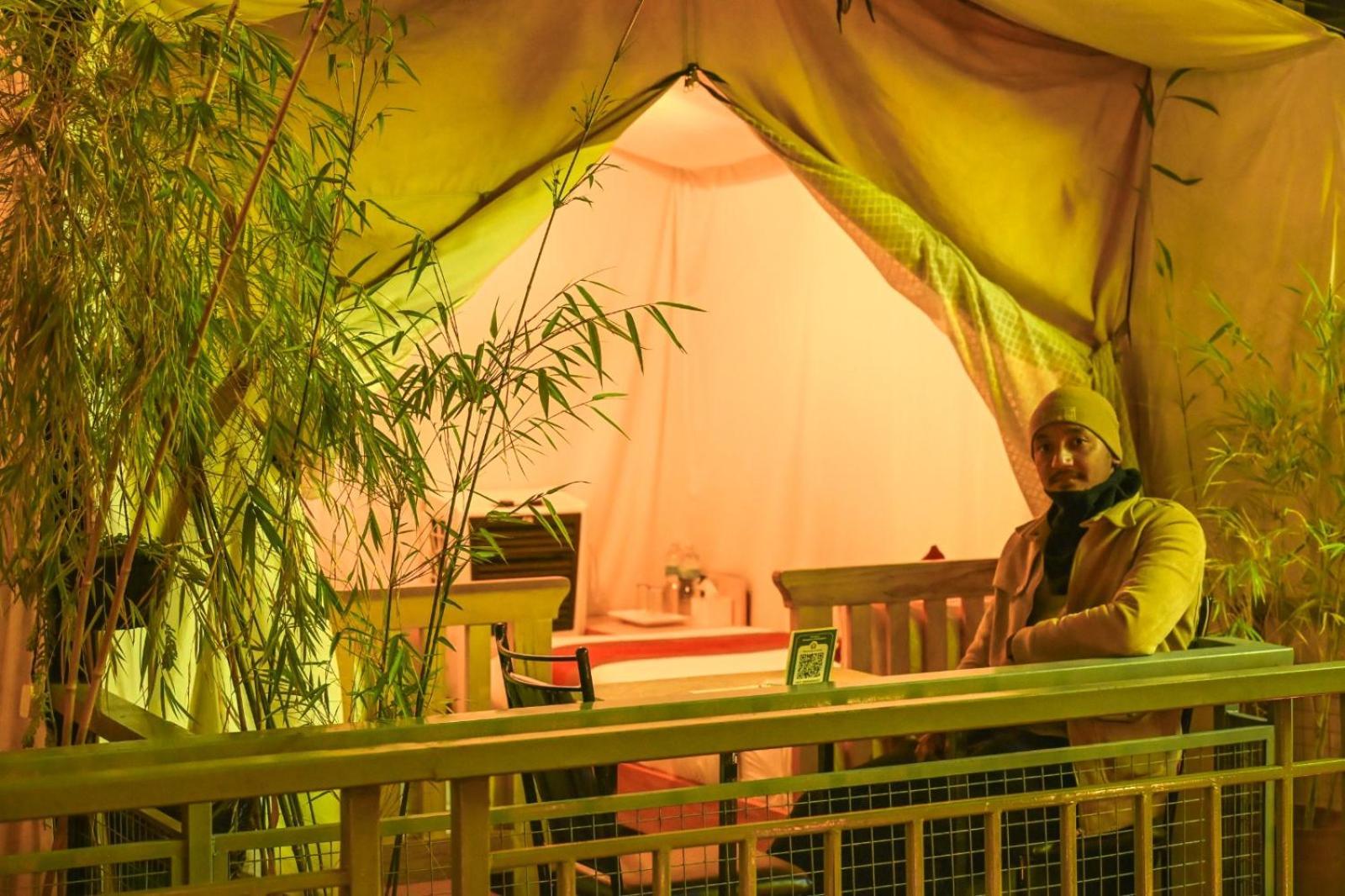 Kalash Parkaze And Tent Inn Pokhara Chambre photo